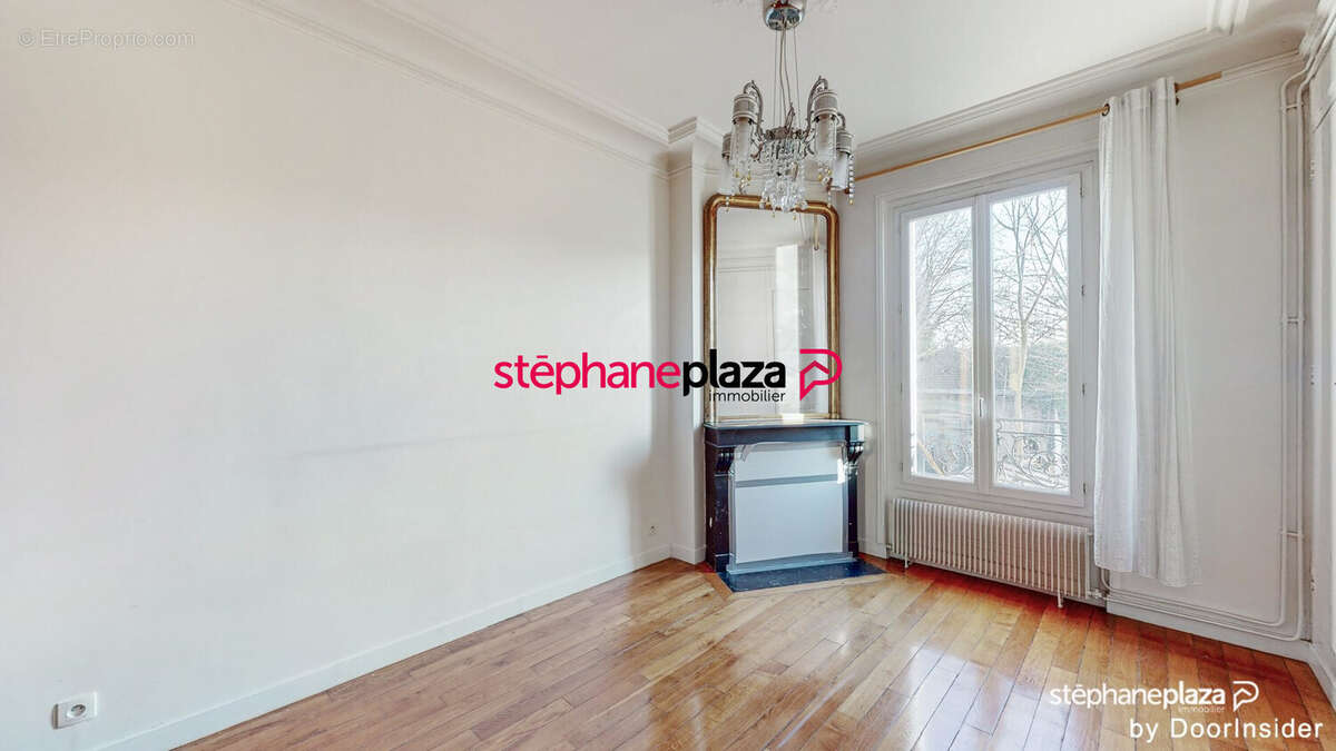 Appartement à HOUILLES