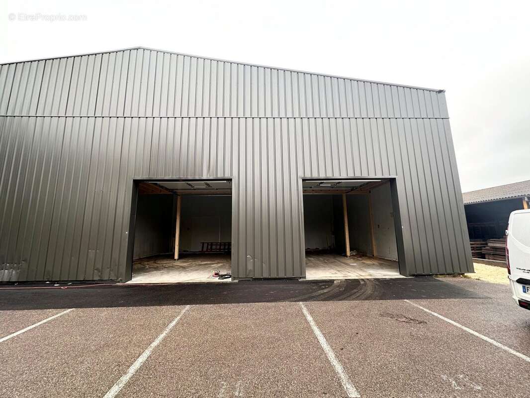 Commerce à SAINTE-CONSORCE