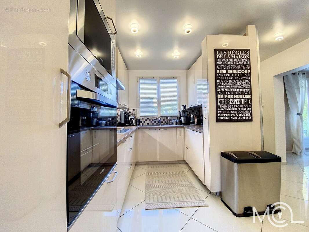 Maison à BOUSSY-SAINT-ANTOINE