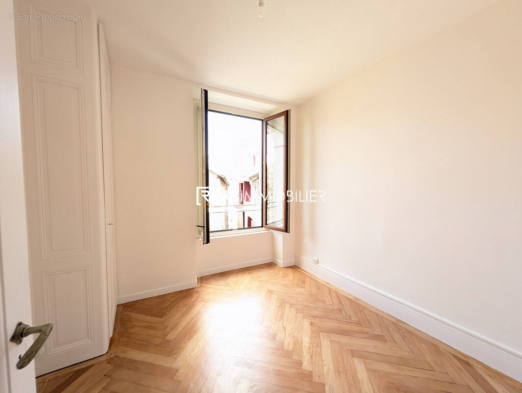 Appartement à EVIAN-LES-BAINS