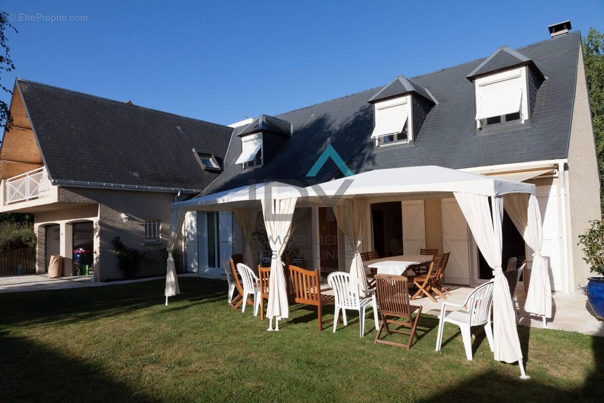 Maison à CHAMBOURCY