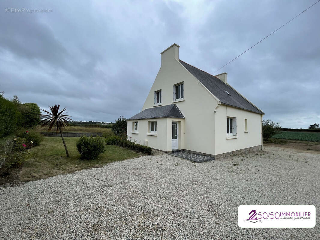 Maison à PLOUESCAT