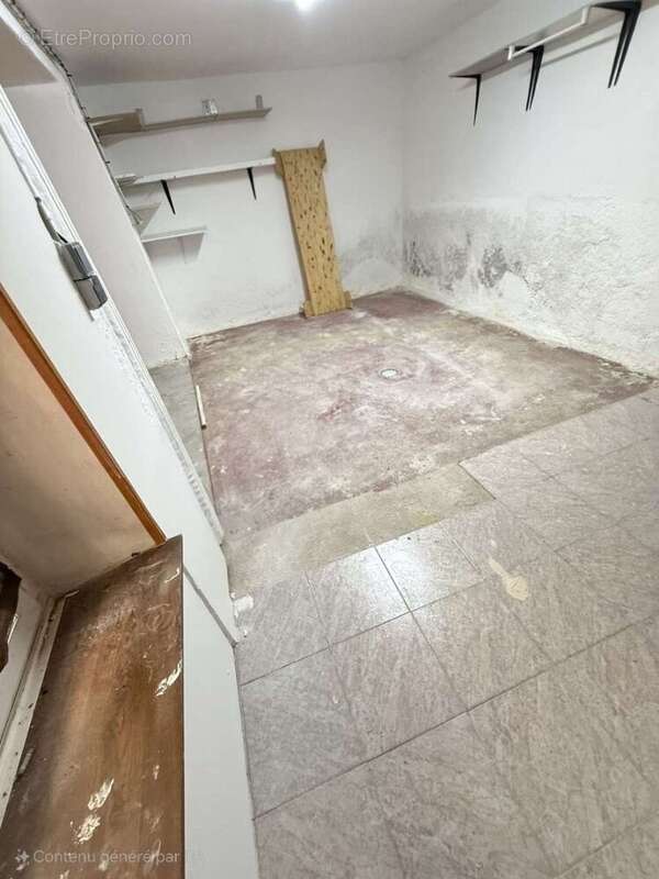 Maison à NISSAN-LEZ-ENSERUNE