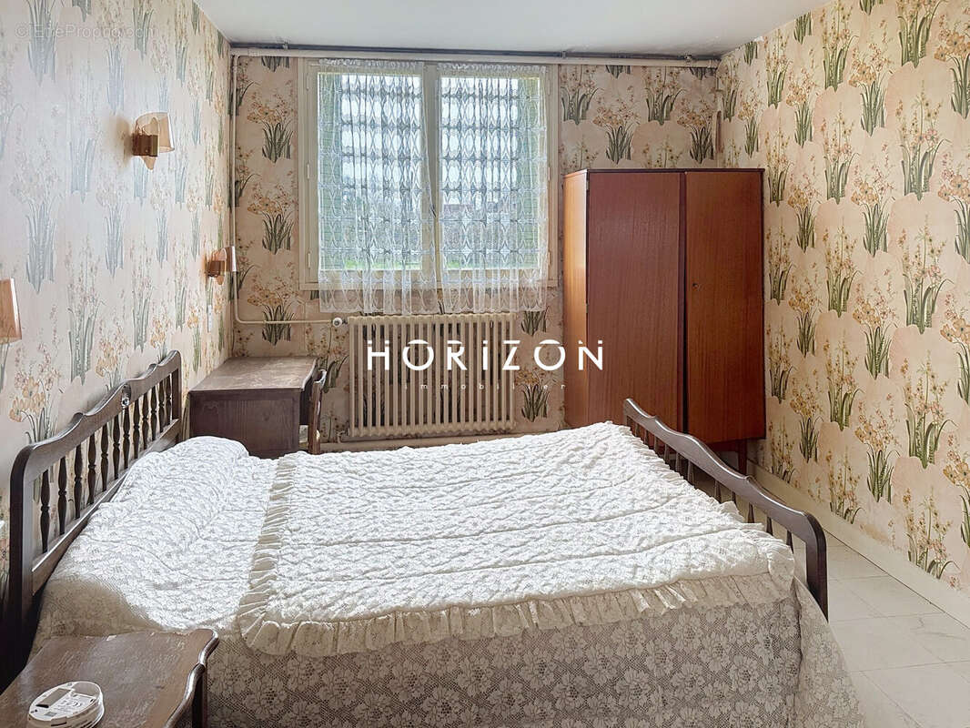 Maison à SIGY-LE-CHATEL