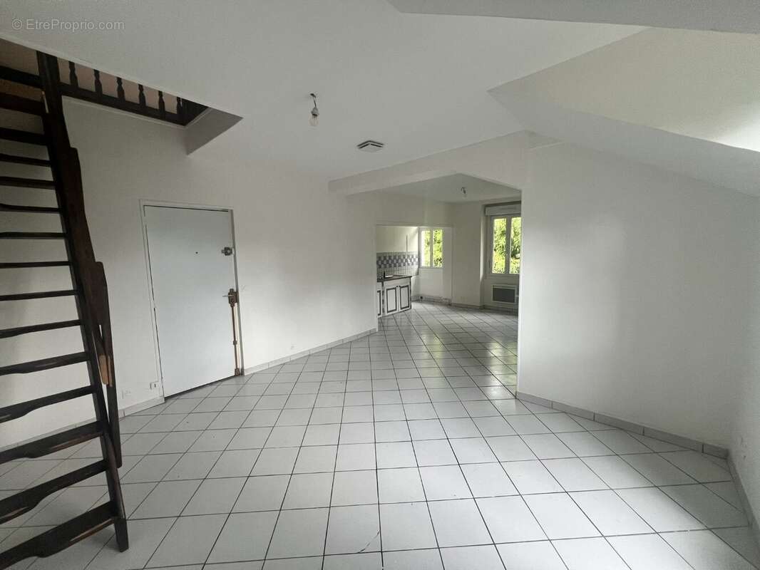 Appartement à SAINT-CHERON