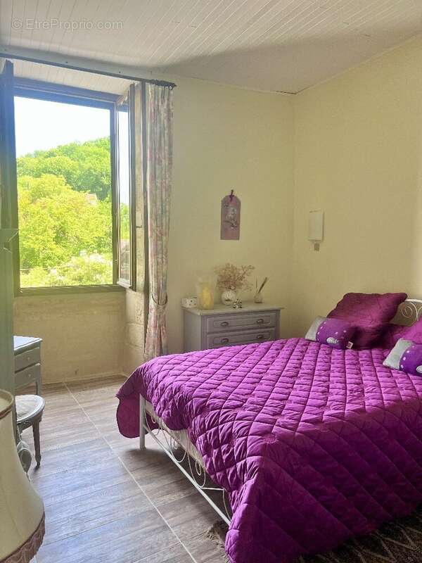 Maison à SALIGNAC-EYVIGUES