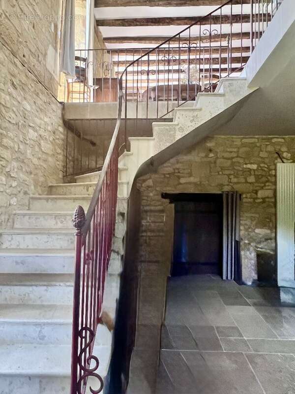 Maison à SALIGNAC-EYVIGUES