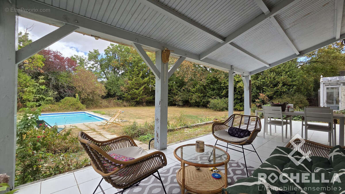 Maison à LES EGLISES-D&#039;ARGENTEUIL