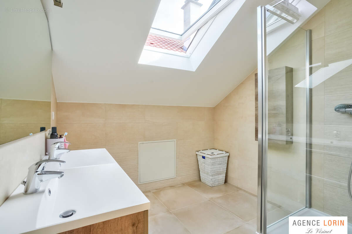 Maison à LE VESINET