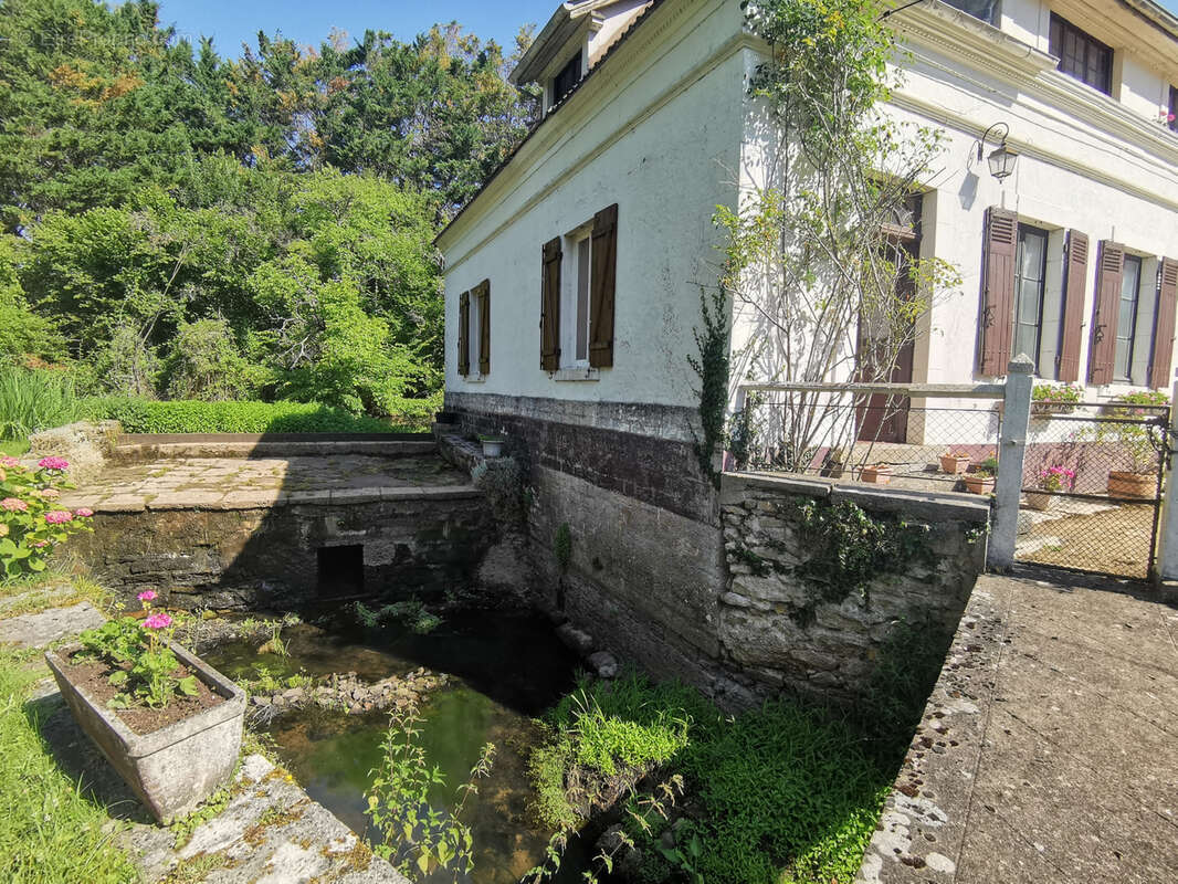 Maison à SAINT-AMAND-MONTROND