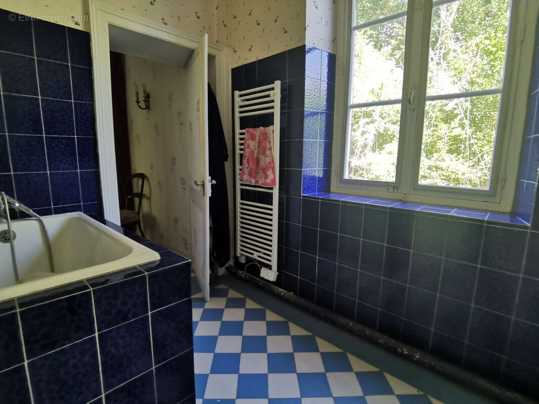 Maison à SAINT-AMAND-MONTROND