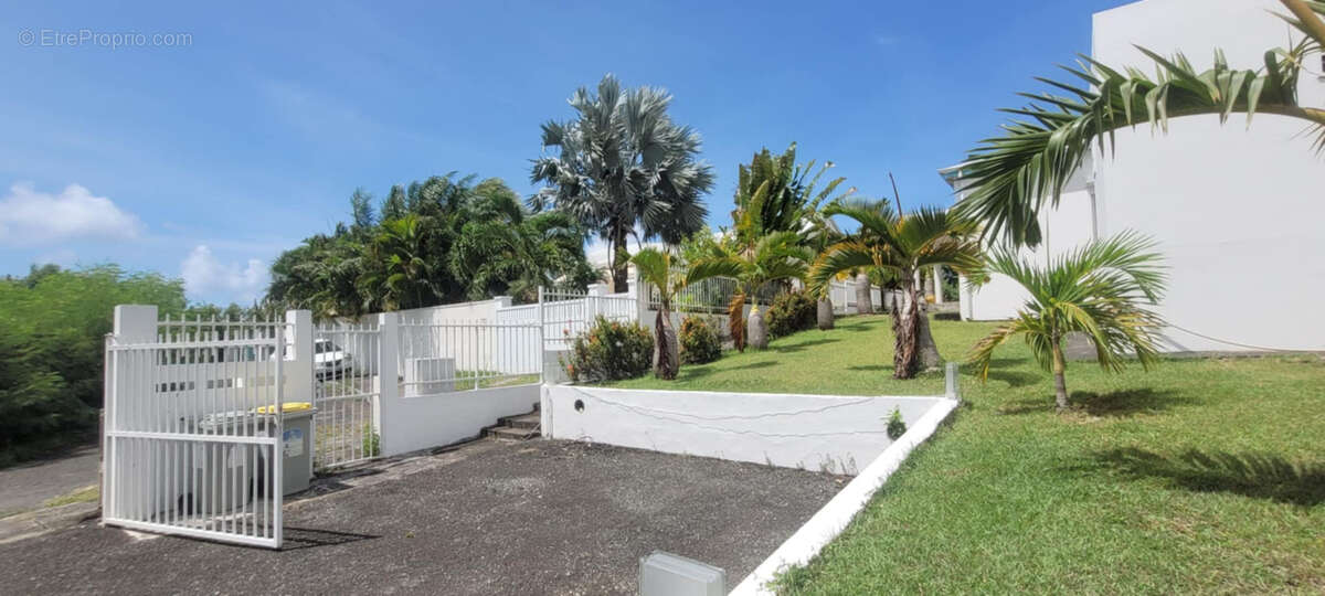 Maison à SAINTE-ANNE