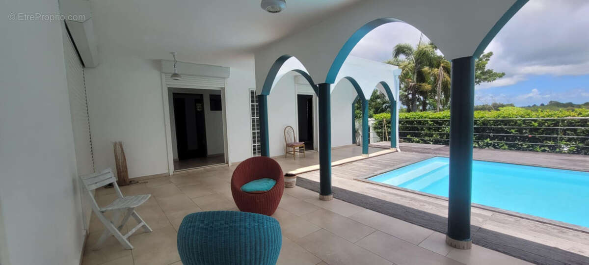 Maison à SAINTE-ANNE