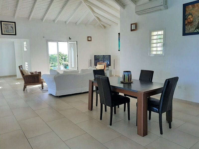 Maison à SAINTE-ANNE