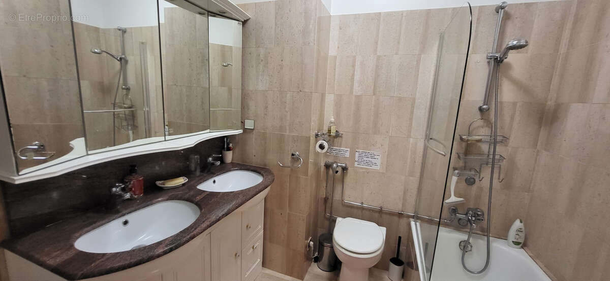 Appartement à VILLENEUVE-LOUBET