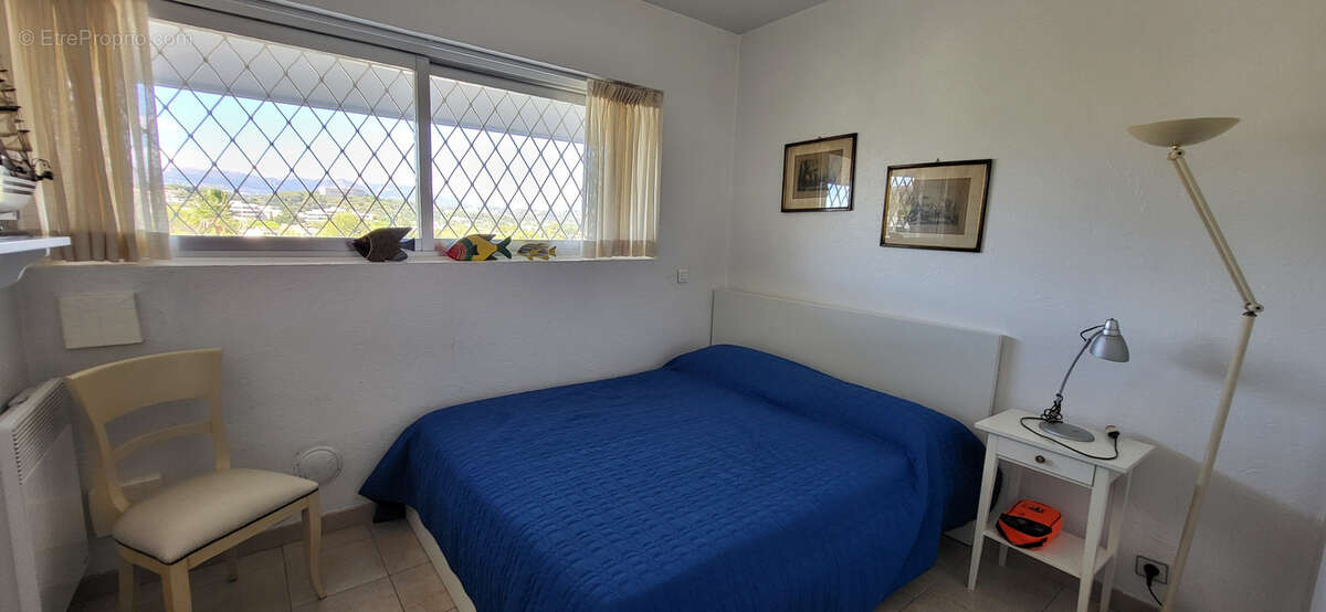 Appartement à VILLENEUVE-LOUBET