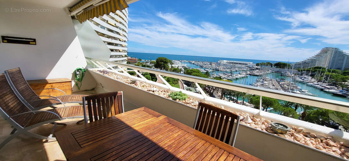 Appartement à VILLENEUVE-LOUBET