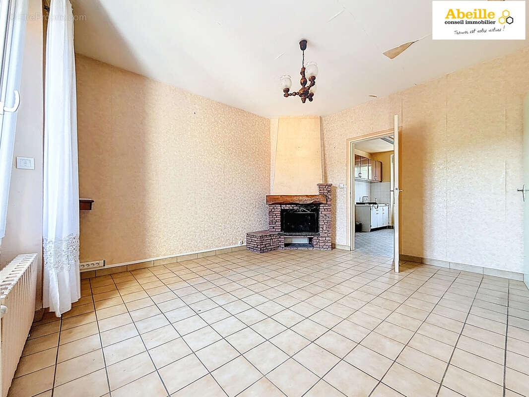 Maison à SAINT-CHERON