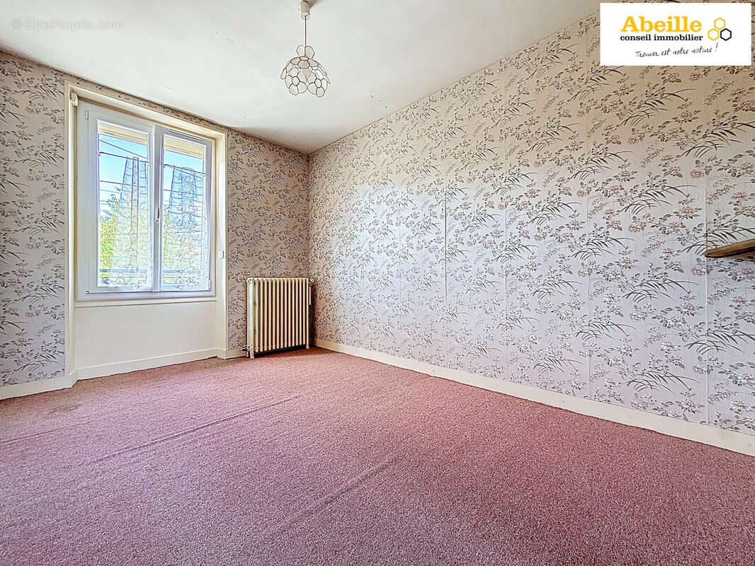 Maison à SAINT-CHERON