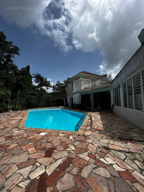 Maison à FORT-DE-FRANCE