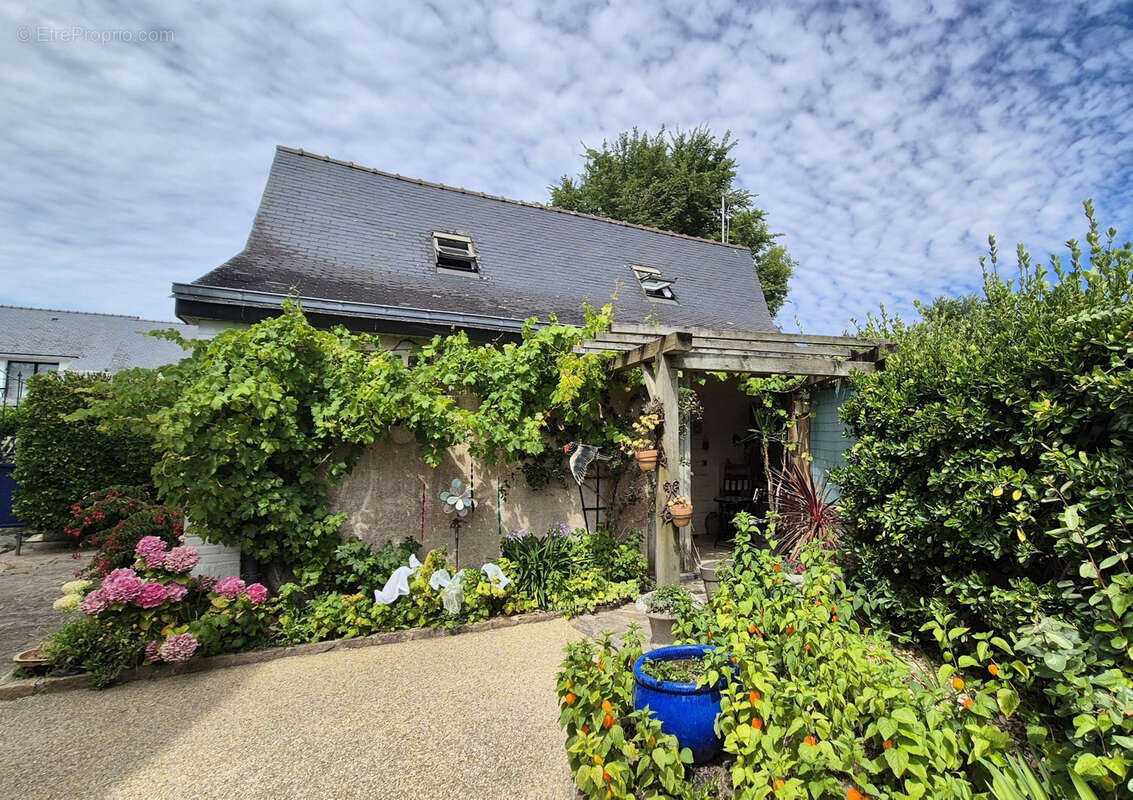 Maison à CLOHARS-CARNOET