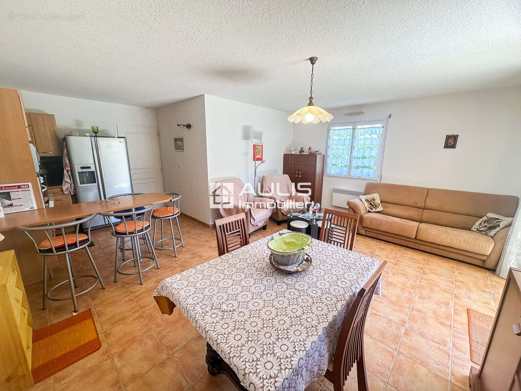 Appartement à FLEURY