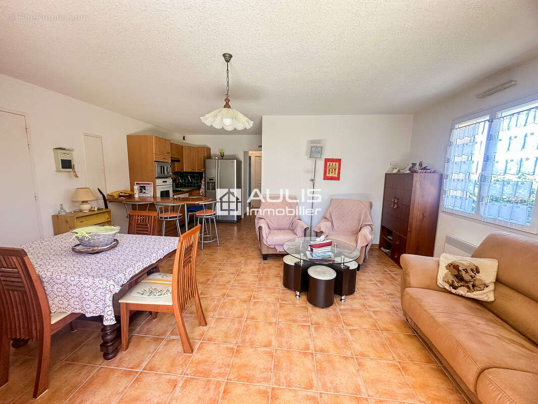 Appartement à FLEURY