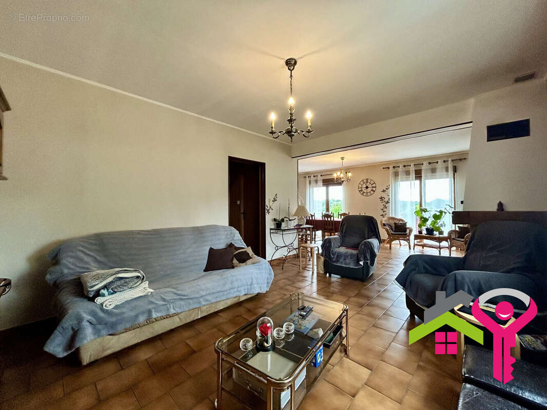 Maison à SASSEGNIES