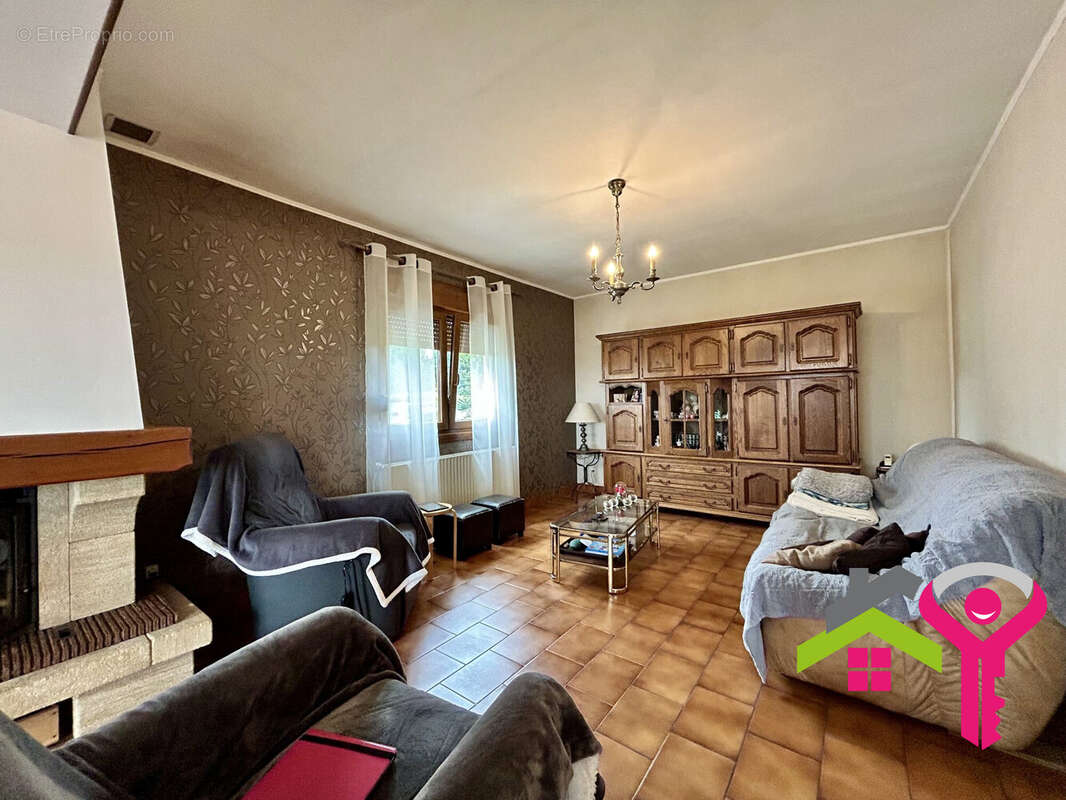 Maison à SASSEGNIES