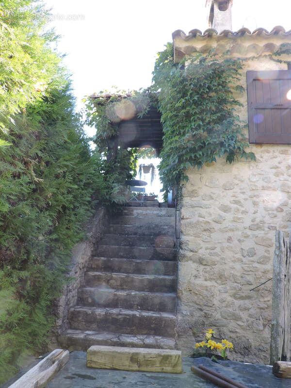 Maison à FORCALQUIER