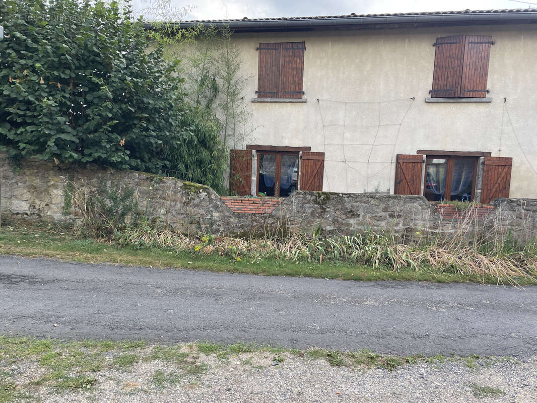 Maison à ISSERTEAUX