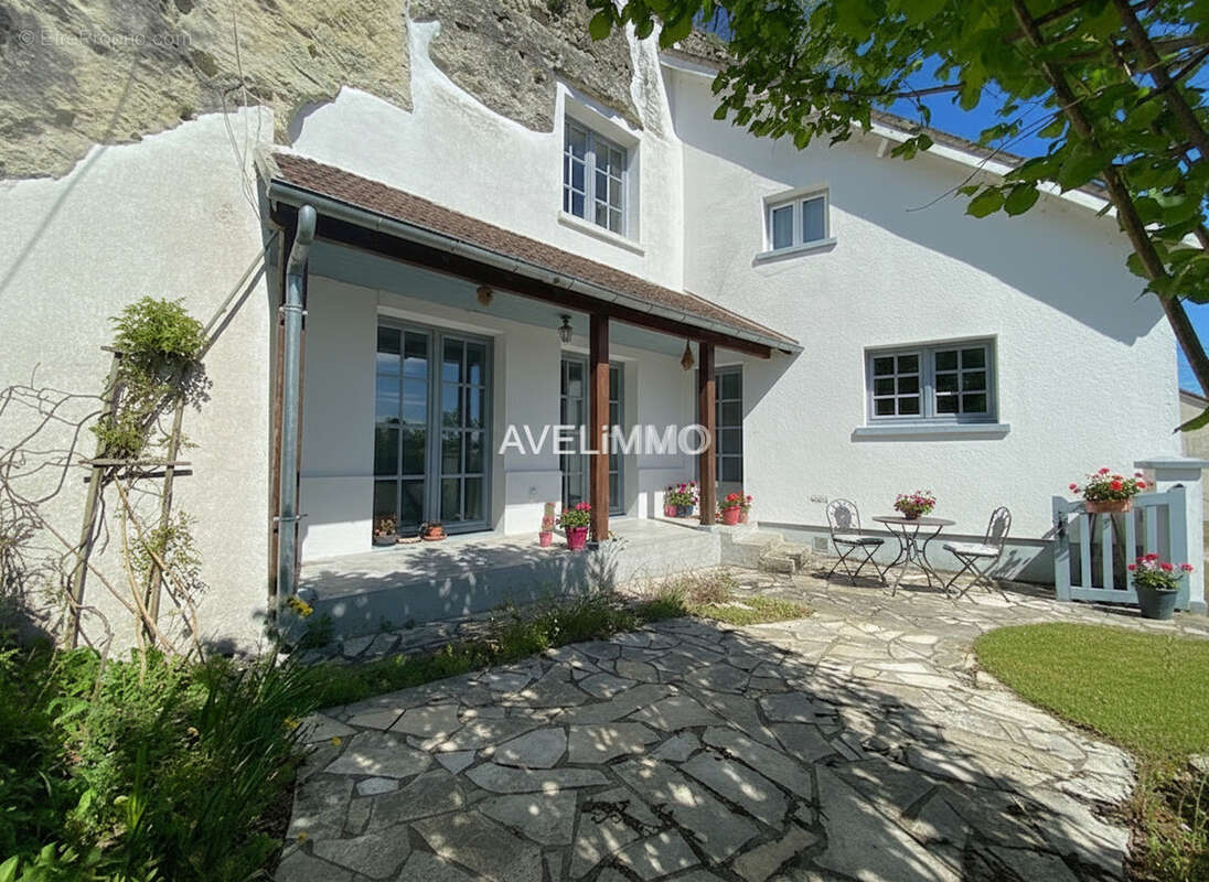 Maison à MONTRICHARD