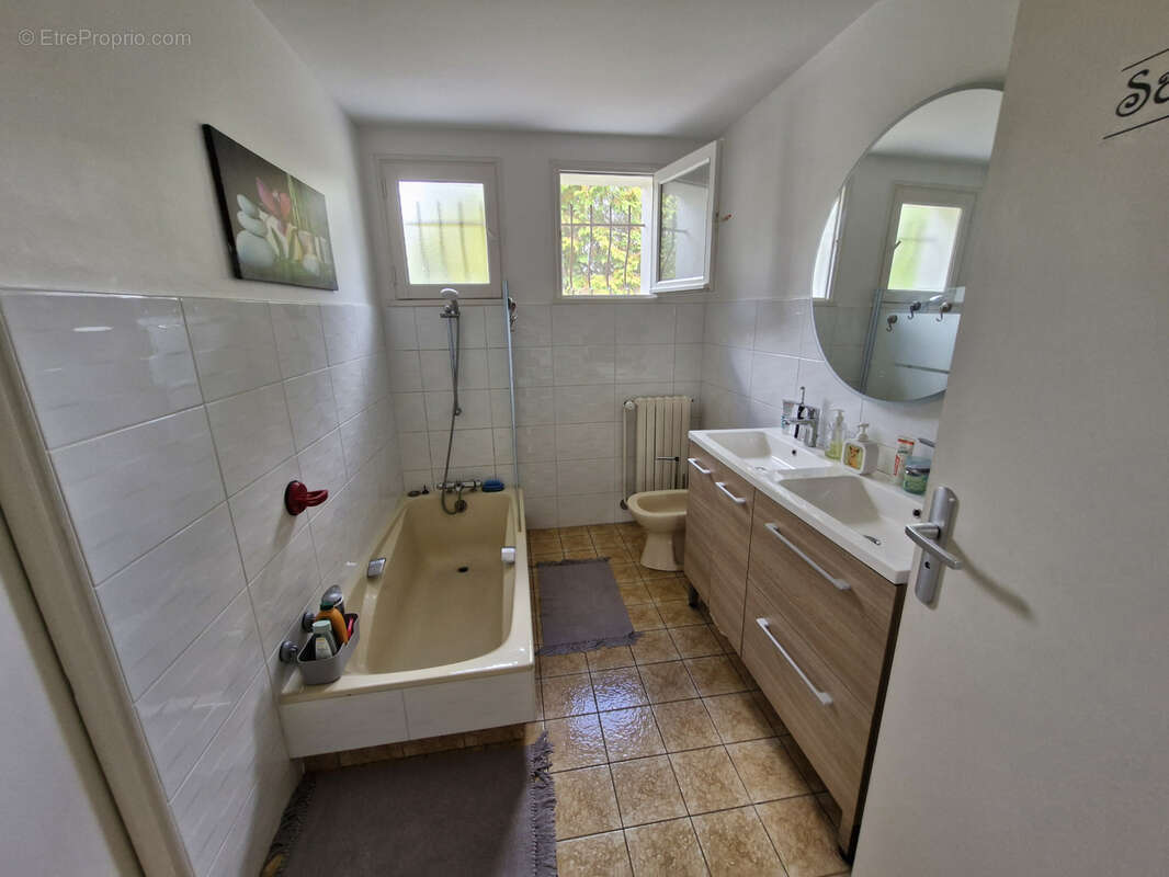 Maison à CHATELLERAULT