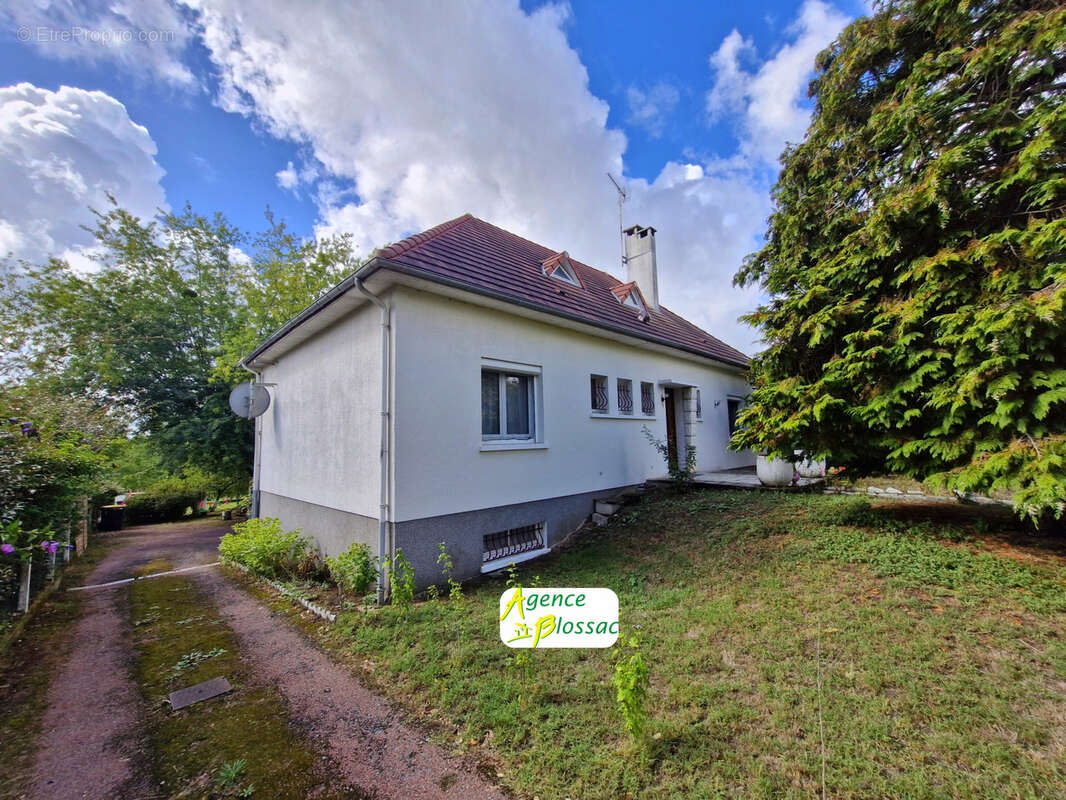 Maison à CHATELLERAULT