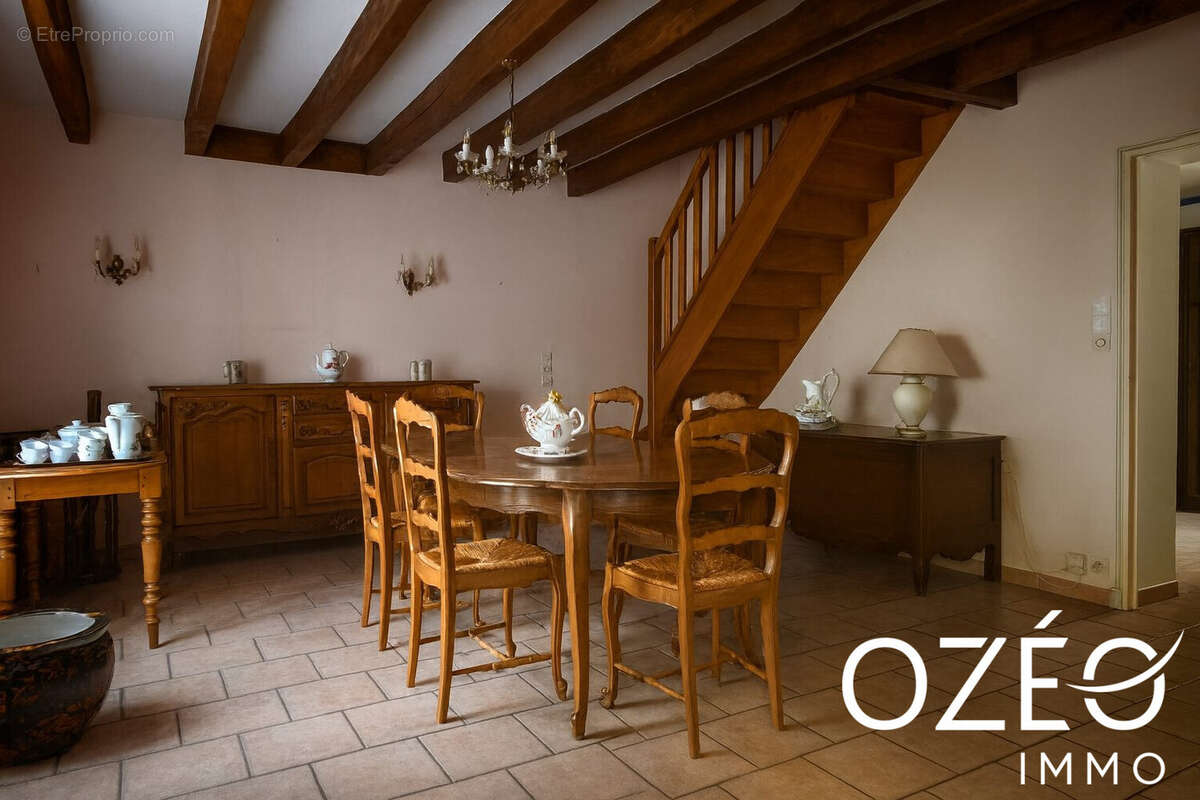 Maison à SAINTE-GEMME