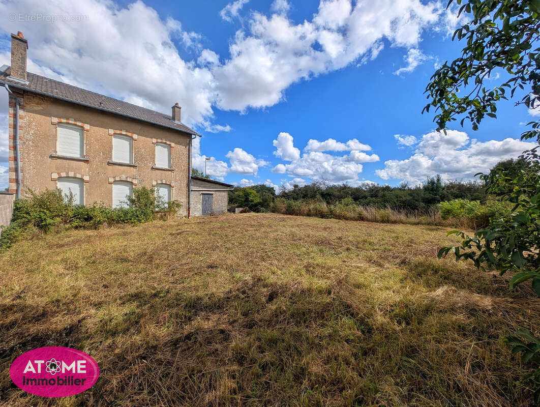 Terrain à BATILLY