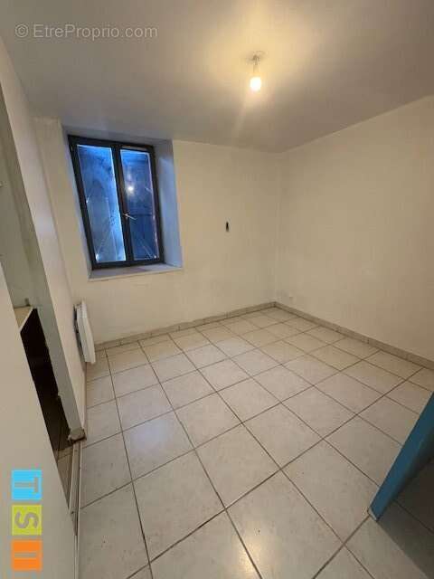 Maison à MONTREJEAU