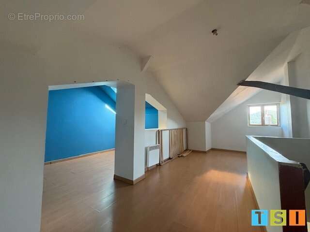 Maison à MONTREJEAU