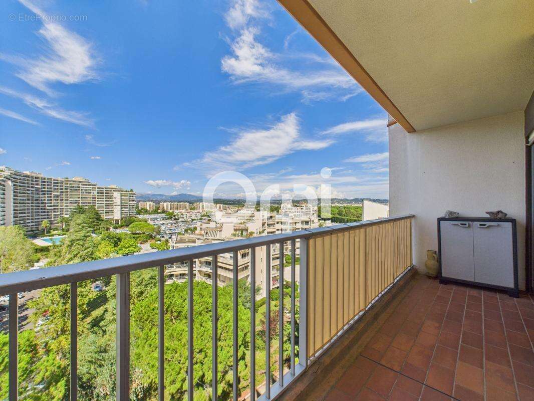 Appartement à MANDELIEU-LA-NAPOULE