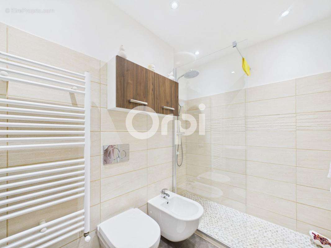 Appartement à MANDELIEU-LA-NAPOULE