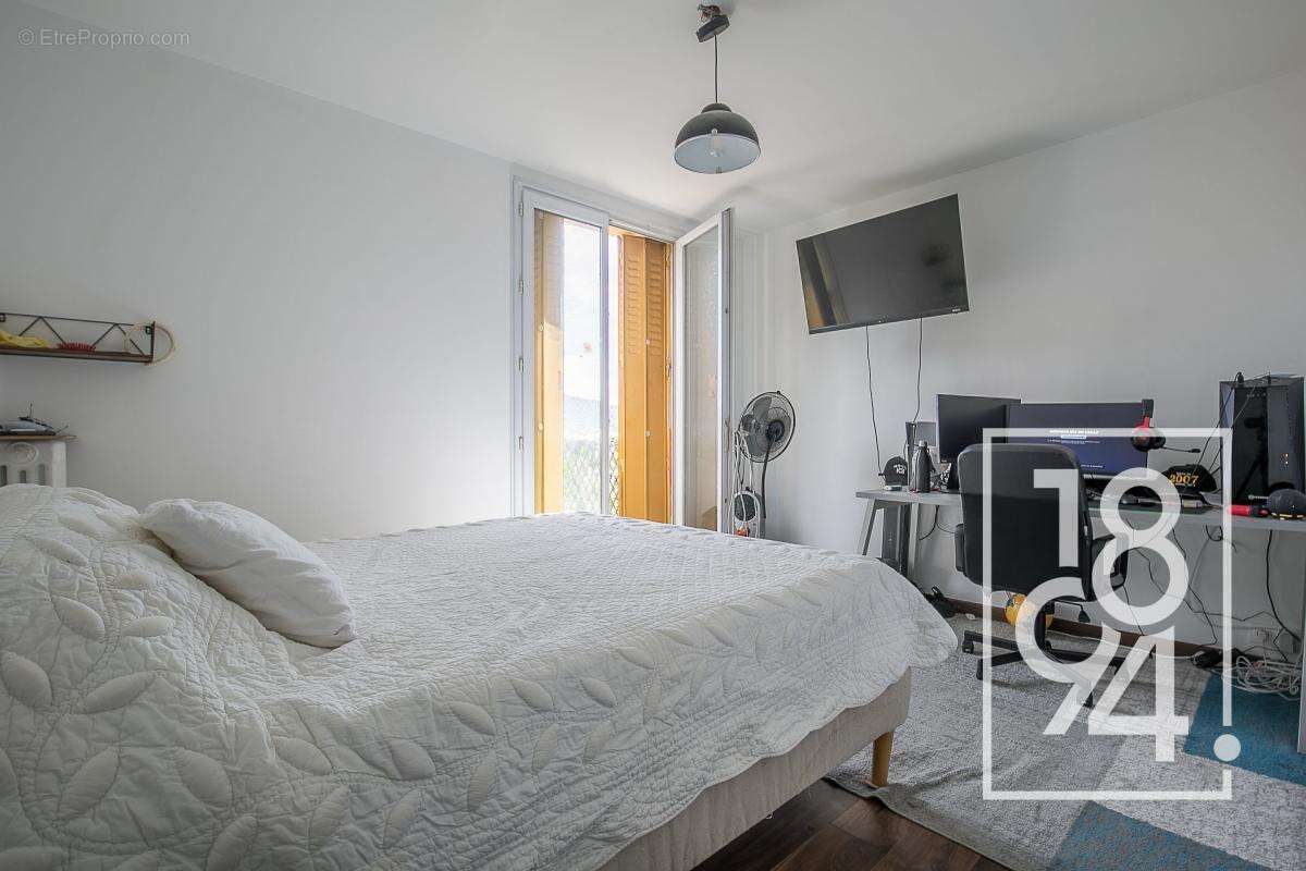 Appartement à MARSEILLE-12E