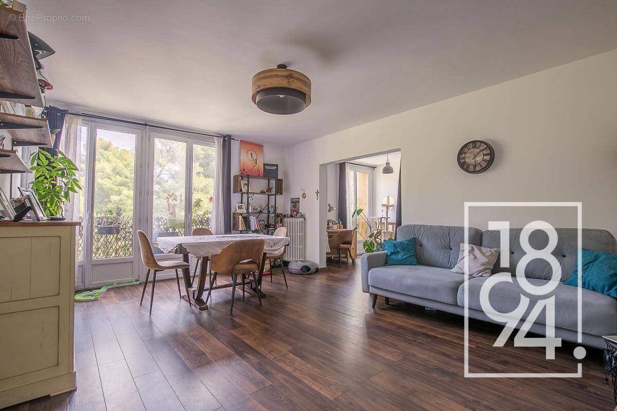 Appartement à MARSEILLE-12E