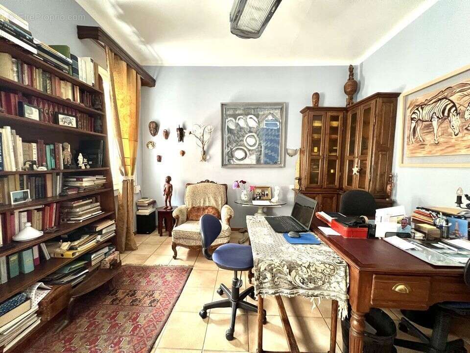 Maison à MARSEILLE-4E