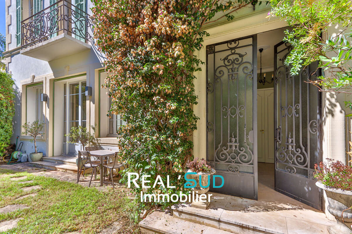 Maison à MARSEILLE-8E