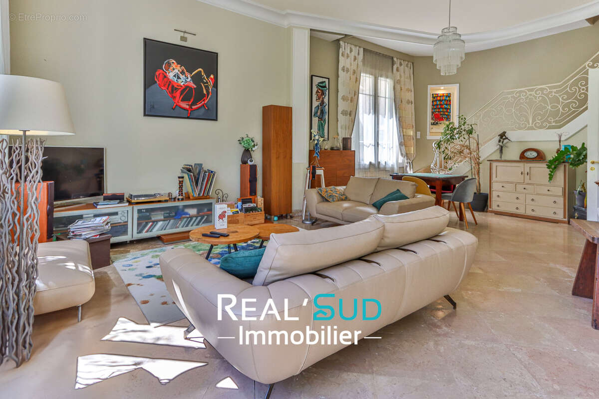 Maison à MARSEILLE-8E