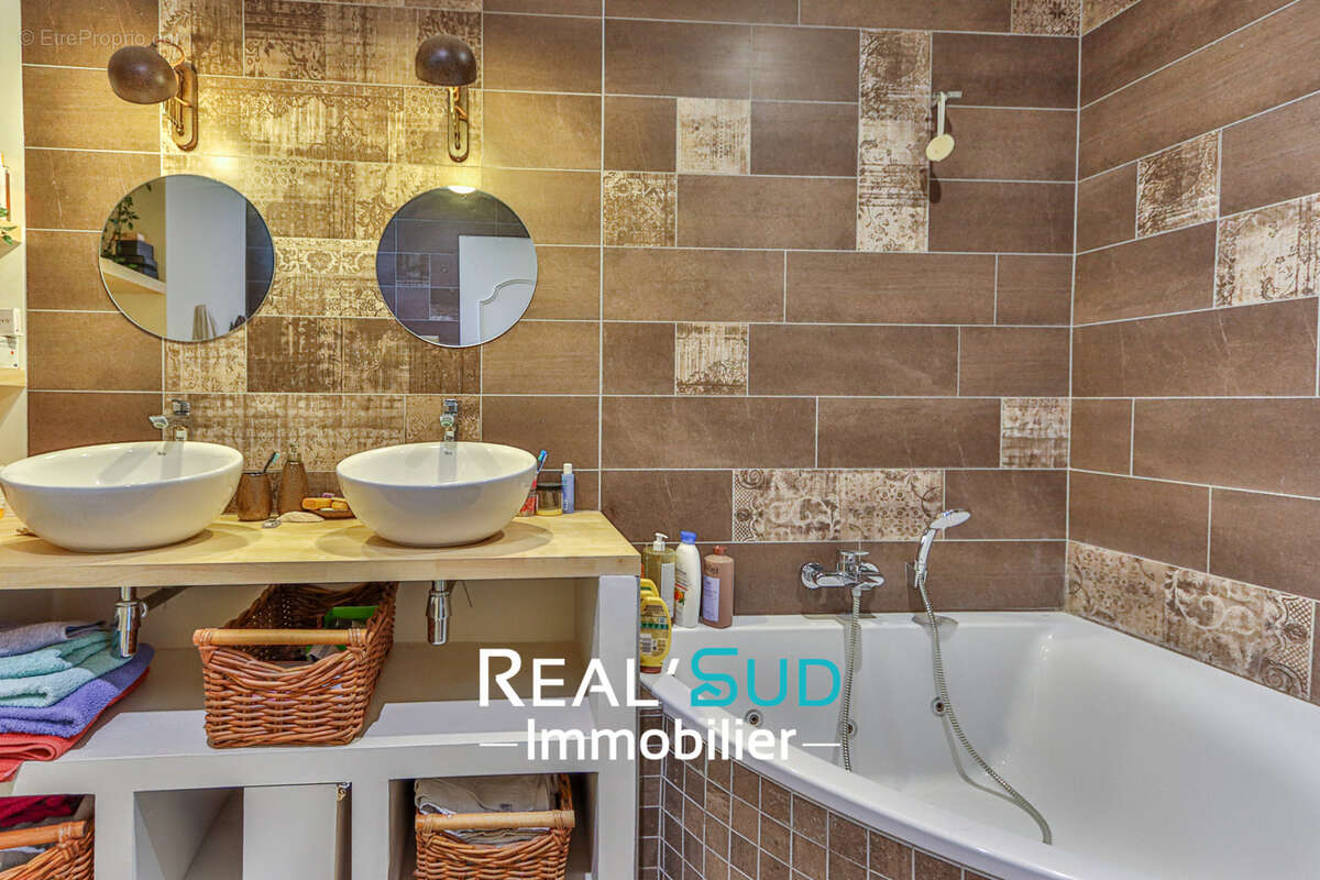 Maison à MARSEILLE-8E