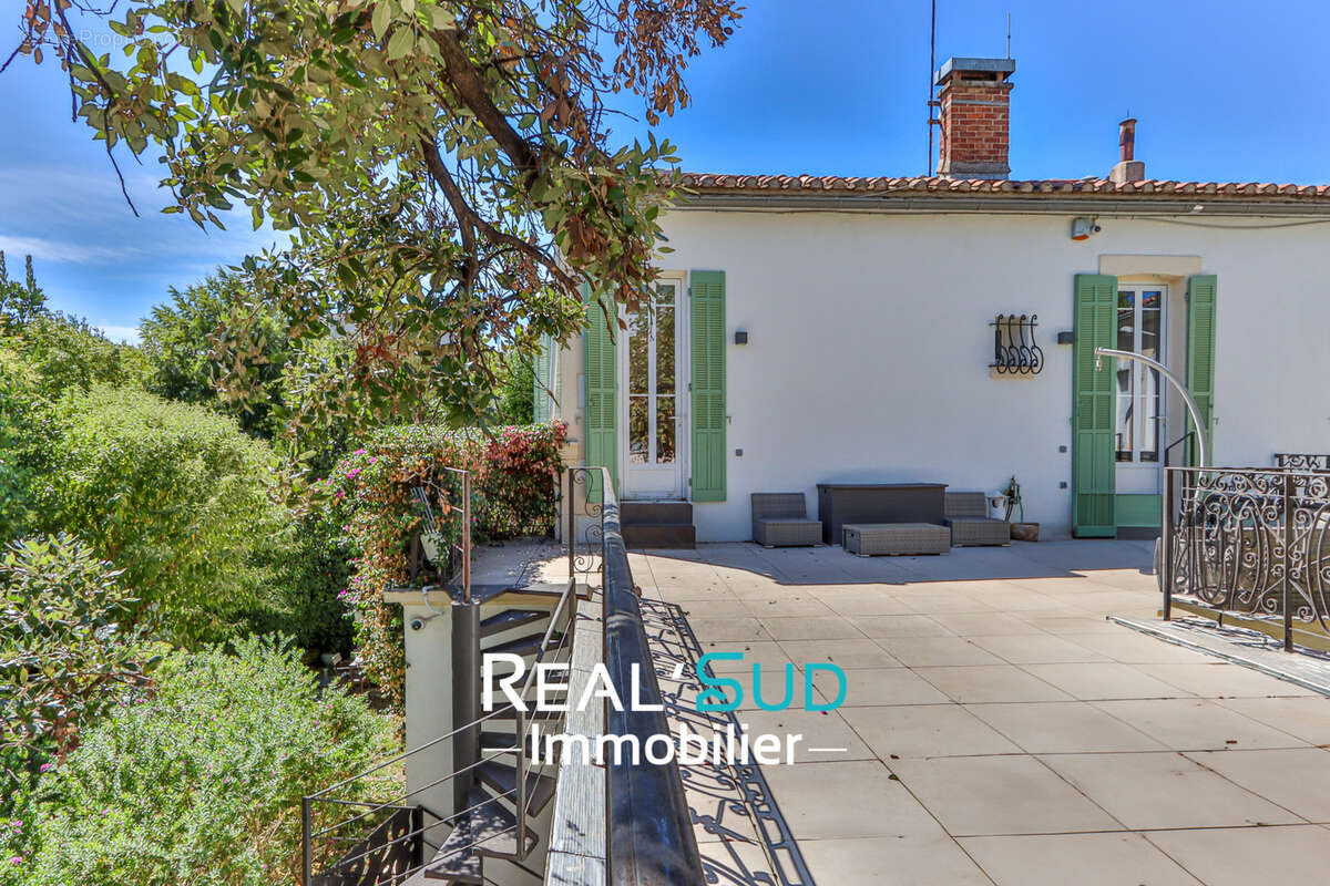 Maison à MARSEILLE-8E