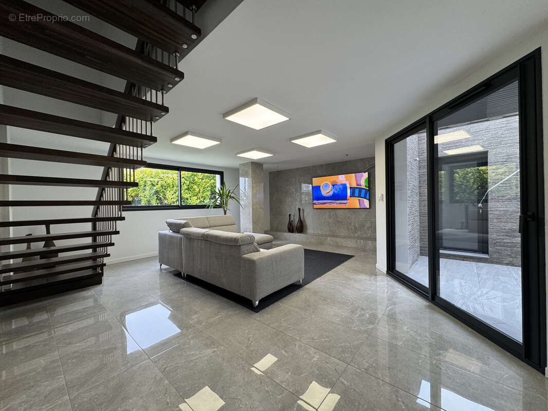 Maison à BARBEZIEUX-SAINT-HILAIRE