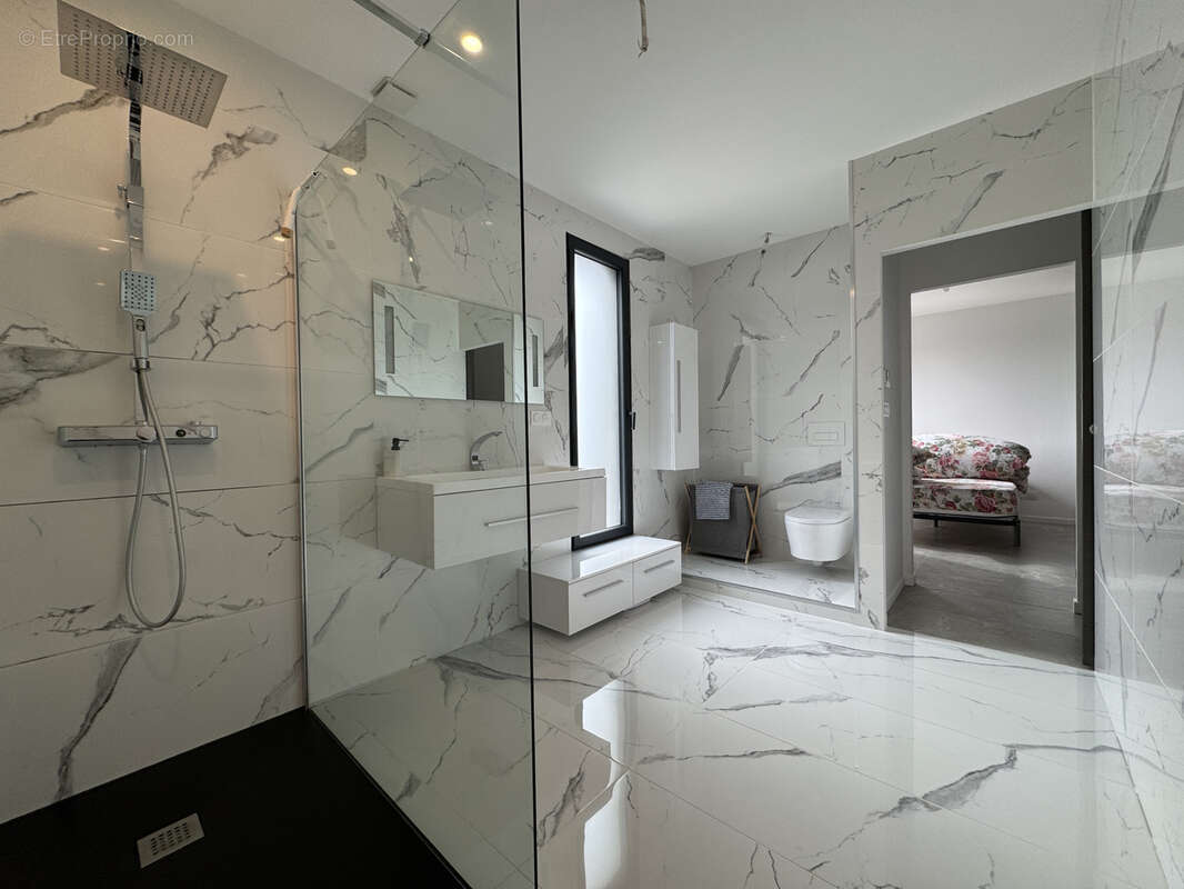 Maison à BARBEZIEUX-SAINT-HILAIRE