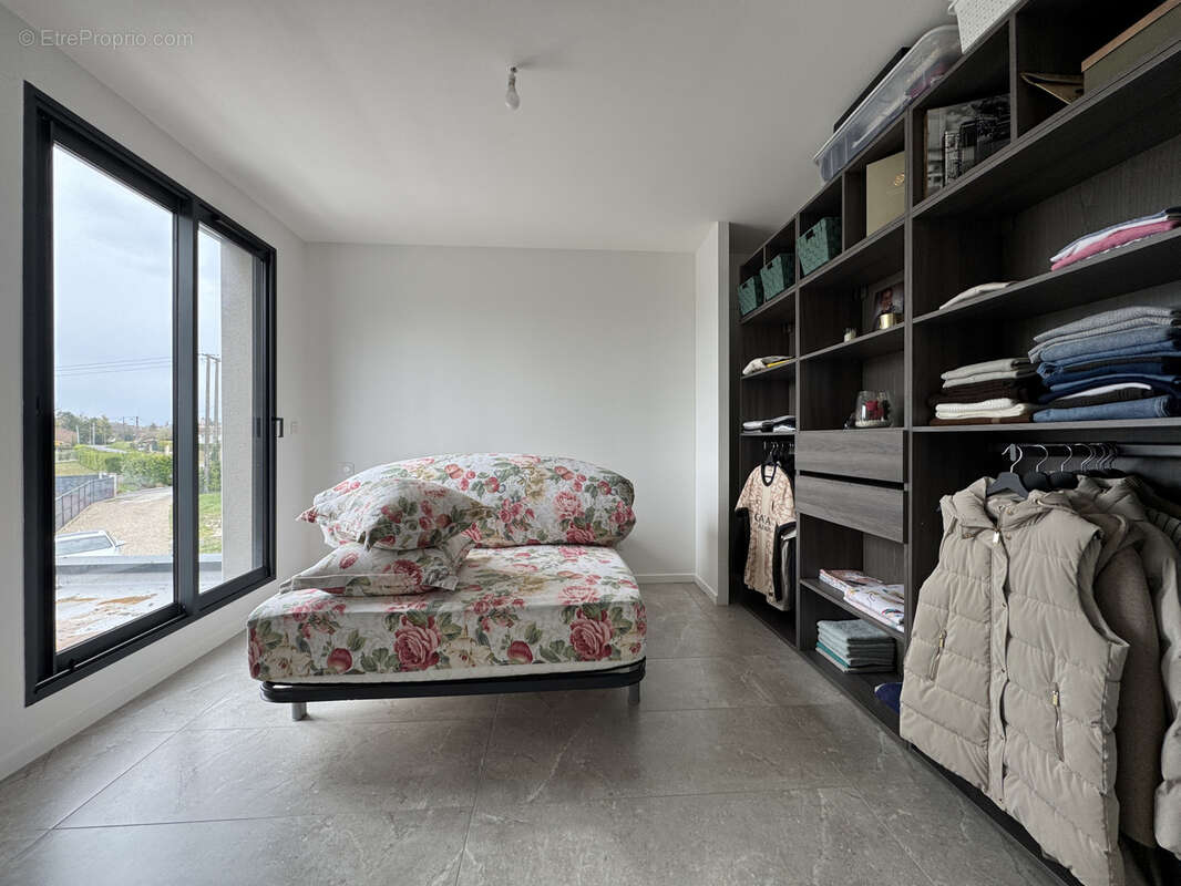 Maison à BARBEZIEUX-SAINT-HILAIRE